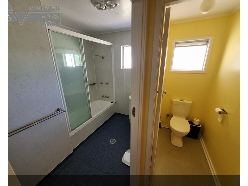 12 Oliffe St, Blackwater QLD 4717