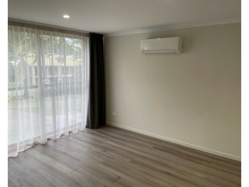 38 Manooka Dr, Cannonvale QLD 4802