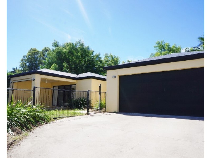 47 Country Road, Cannonvale QLD 4802