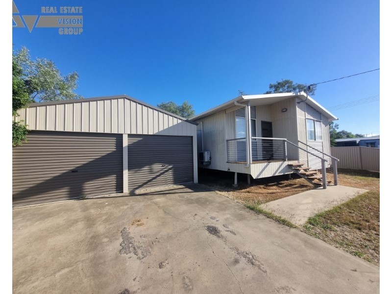 1 Cherry Street, Blackwater QLD 4717