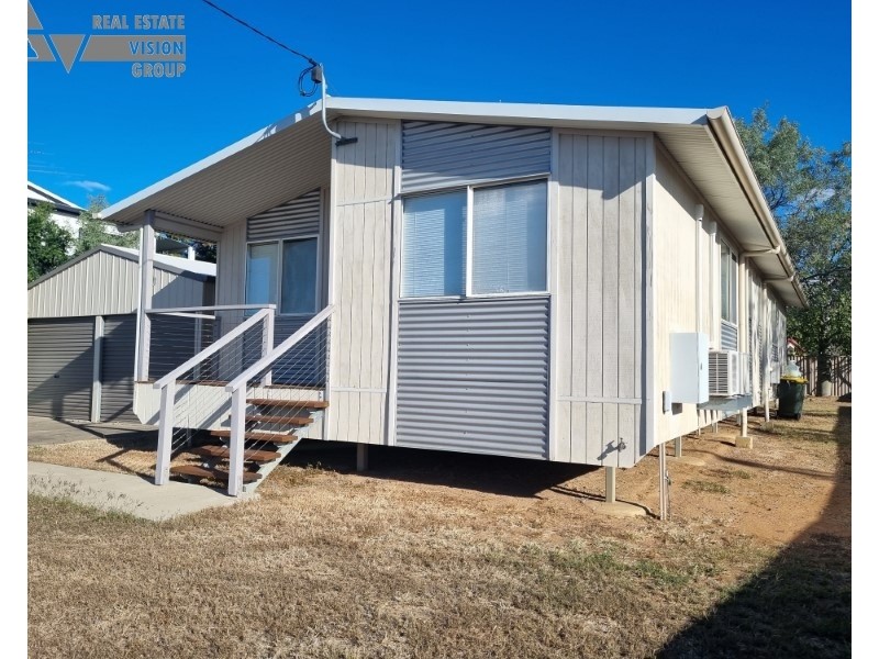 1 Cherry Street, Blackwater QLD 4717