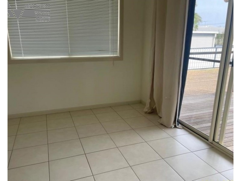 1 Cherry Street, Blackwater QLD 4717