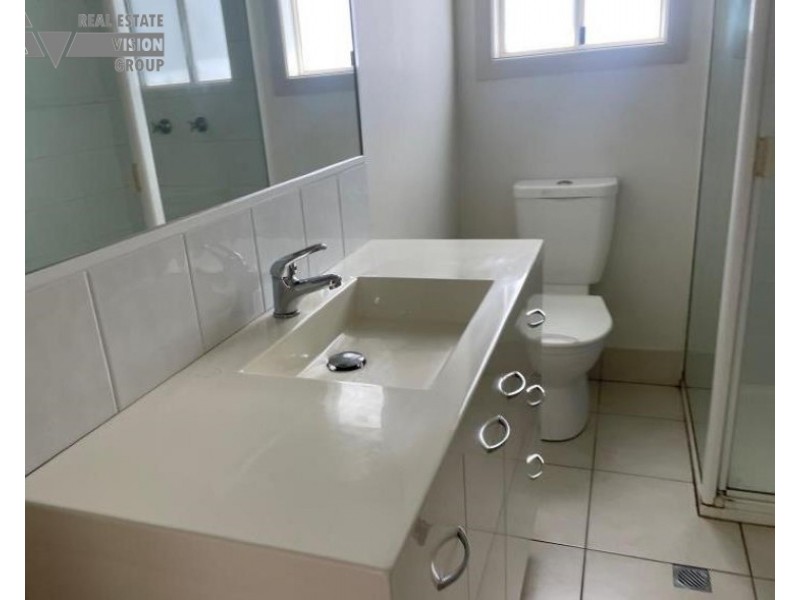 1 Cherry Street, Blackwater QLD 4717