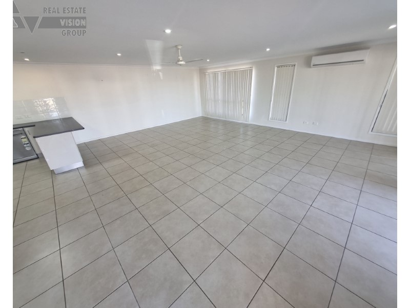 Unit 1/5 Deacon Drive, Blackwater QLD 4717