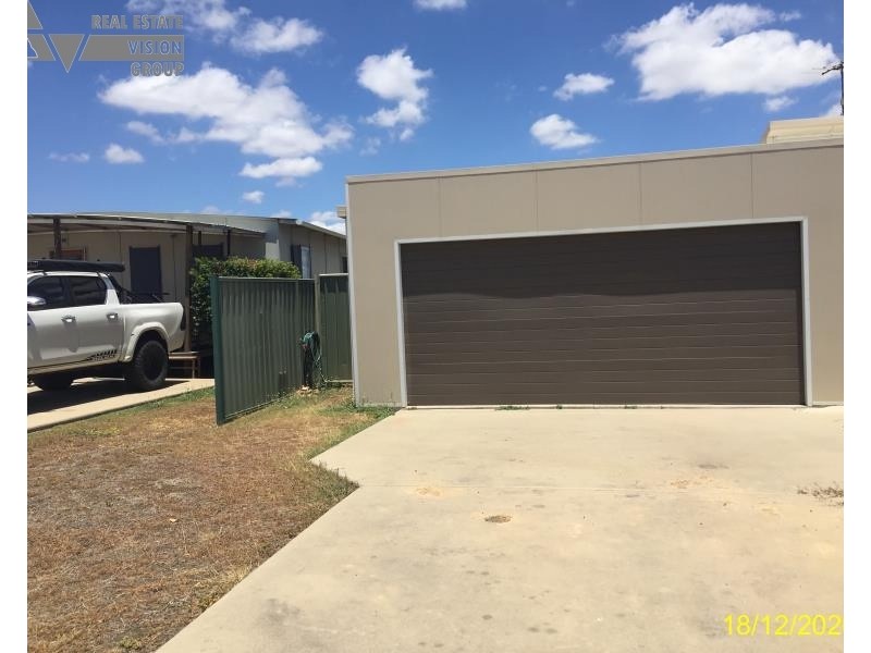 28 Summer Red Court, Blackwater QLD 4717