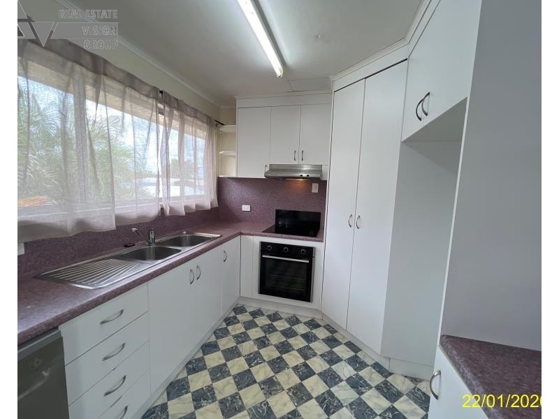63 Stower Street, Blackwater QLD 4717