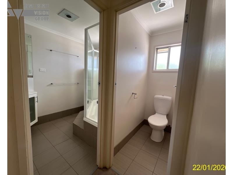 63 Stower Street, Blackwater QLD 4717