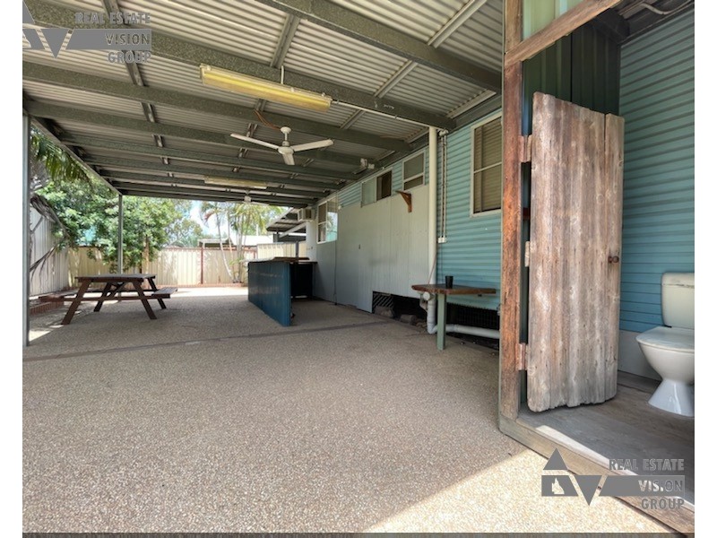 9 Gum St, Blackwater QLD 4717