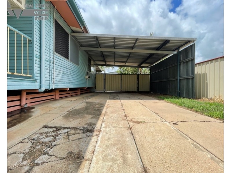 9 Gum St, Blackwater QLD 4717