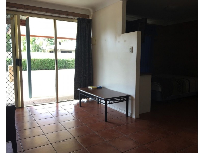 Unit 2/12 Esmond St, Emerald QLD 4720