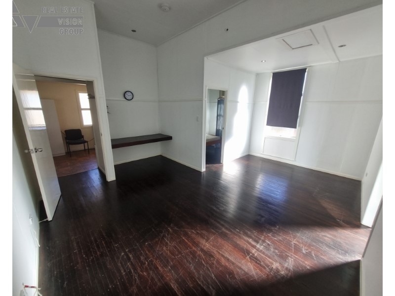 18 Wey St, Blackwater QLD 4717
