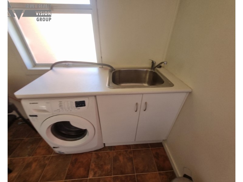 18 Wey St, Blackwater QLD 4717