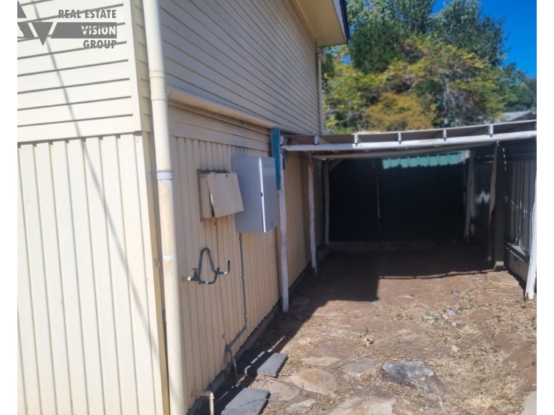 19 Fig St, Blackwater QLD 4717