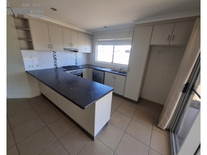 28 Manna Street, Blackwater QLD 4717