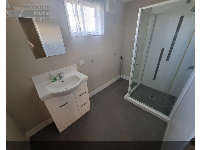 24 Birt St, Blackwater QLD 4717