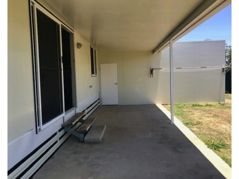3 Bauhinia Street, Blackwater QLD 4717