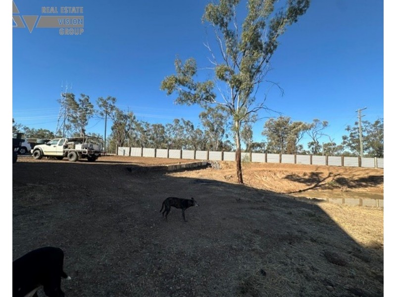 21 Willows Road, Willows QLD 4702