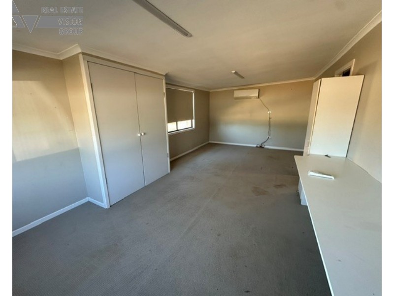 21 Willows Road, Willows QLD 4702