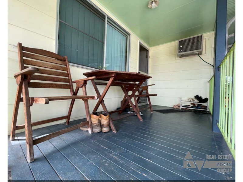 71 Arthur St, Blackwater QLD 4717