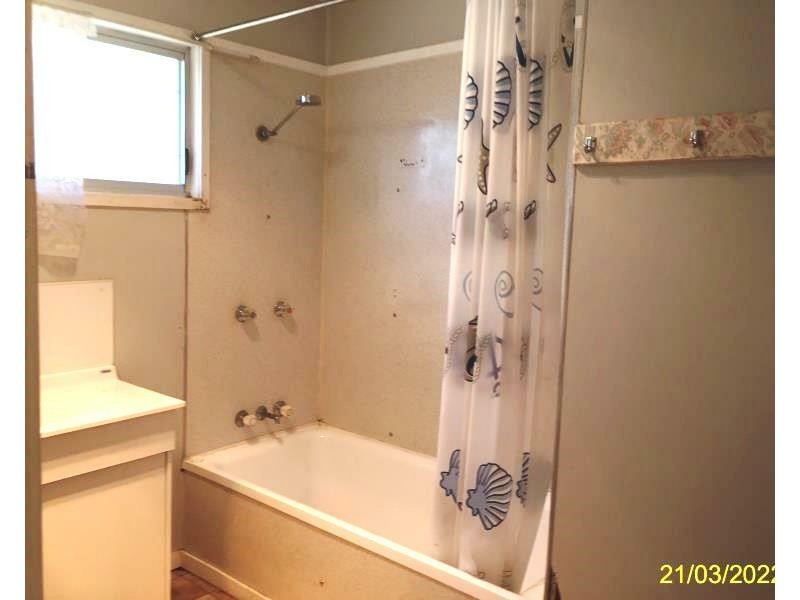 71 Arthur St, Blackwater QLD 4717