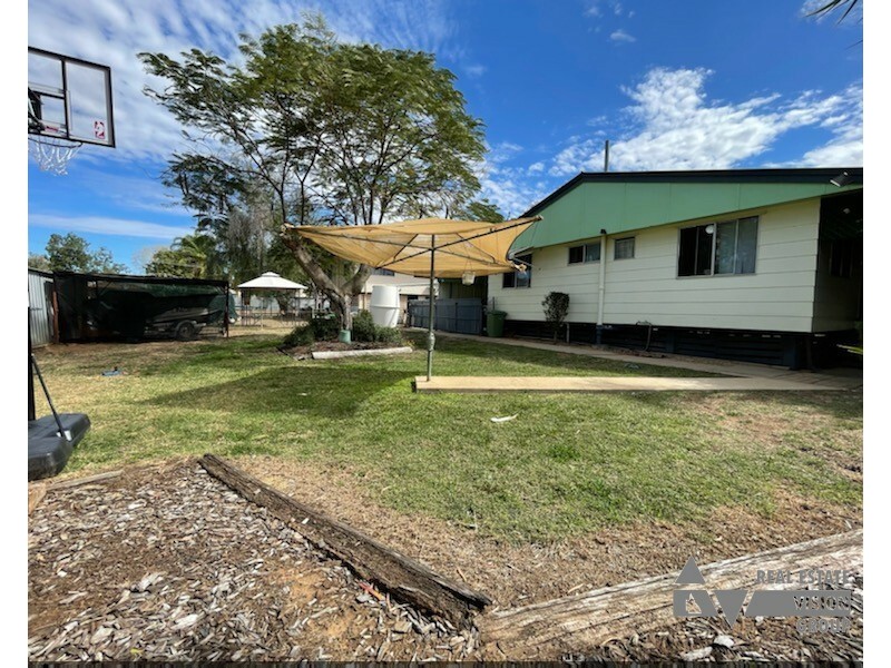 71 Arthur St, Blackwater QLD 4717