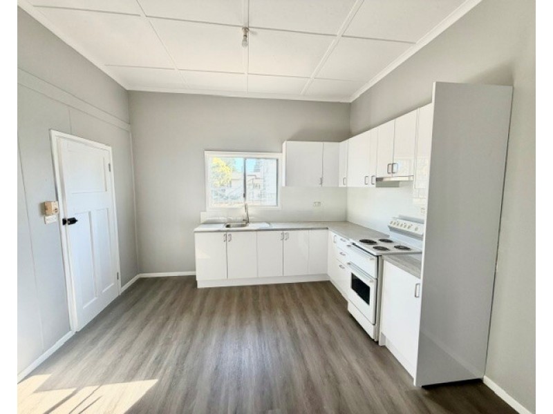 Unit 1/93 Ruby Street, Emerald QLD 4720