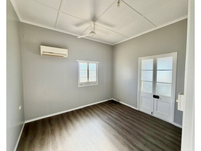 Unit 1/93 Ruby Street, Emerald QLD 4720