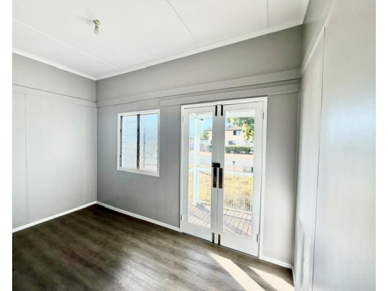 Unit 1/93 Ruby Street, Emerald QLD 4720