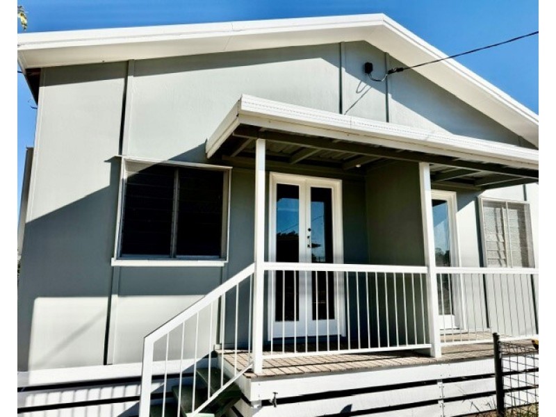 Unit 1/93 Ruby Street, Emerald QLD 4720