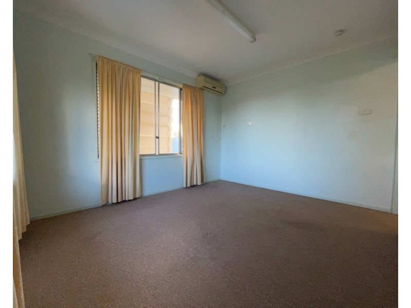 Unit 1/22 Wey Street, Blackwater QLD 4717