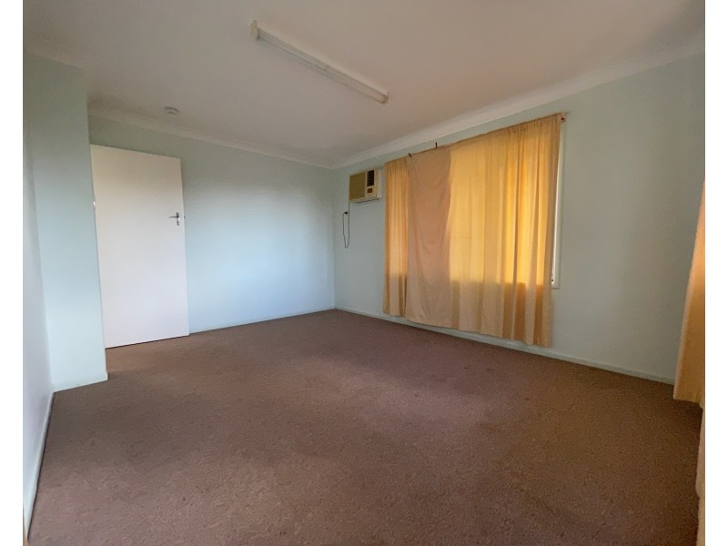 Unit 1/22 Wey Street, Blackwater QLD 4717