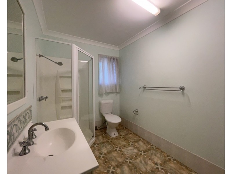 Unit 1/22 Wey Street, Blackwater QLD 4717