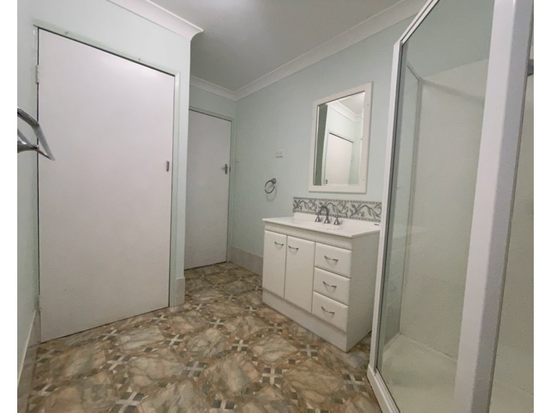 Unit 1/22 Wey Street, Blackwater QLD 4717