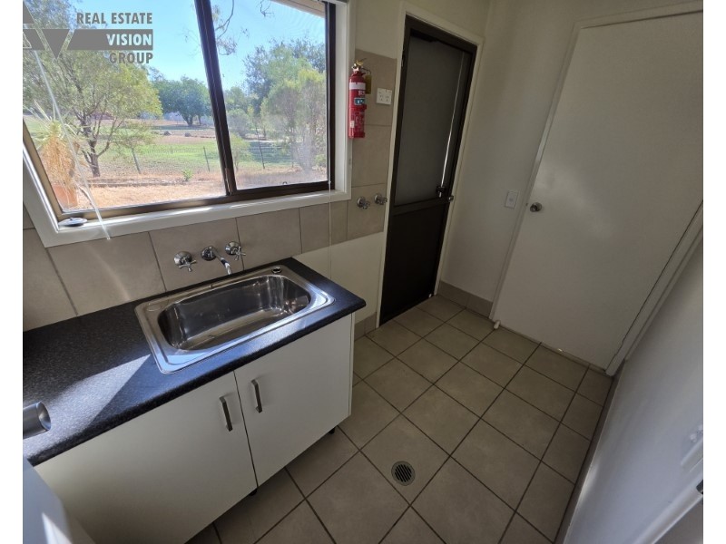 28 Hibiscus Crescent, Blackwater QLD 4717