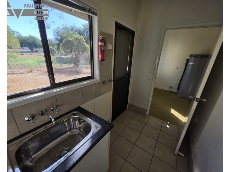 28 Hibiscus Crescent, Blackwater QLD 4717