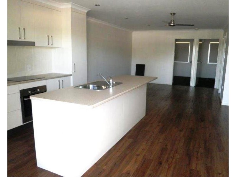 Unit 7/17 Sandalwood St, Blackwater QLD 4717