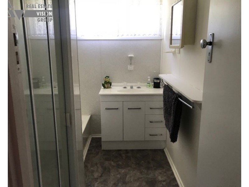 23 Gum St, Blackwater QLD 4717