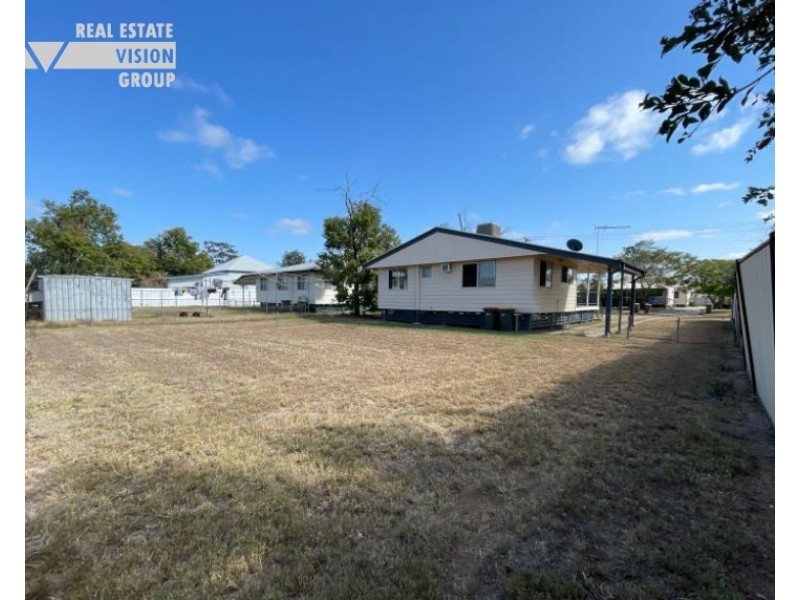 7 Boonery St, Blackwater QLD 4717