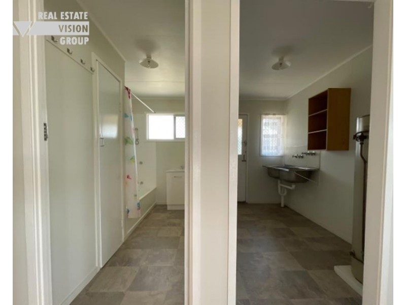 7 Boonery St, Blackwater QLD 4717