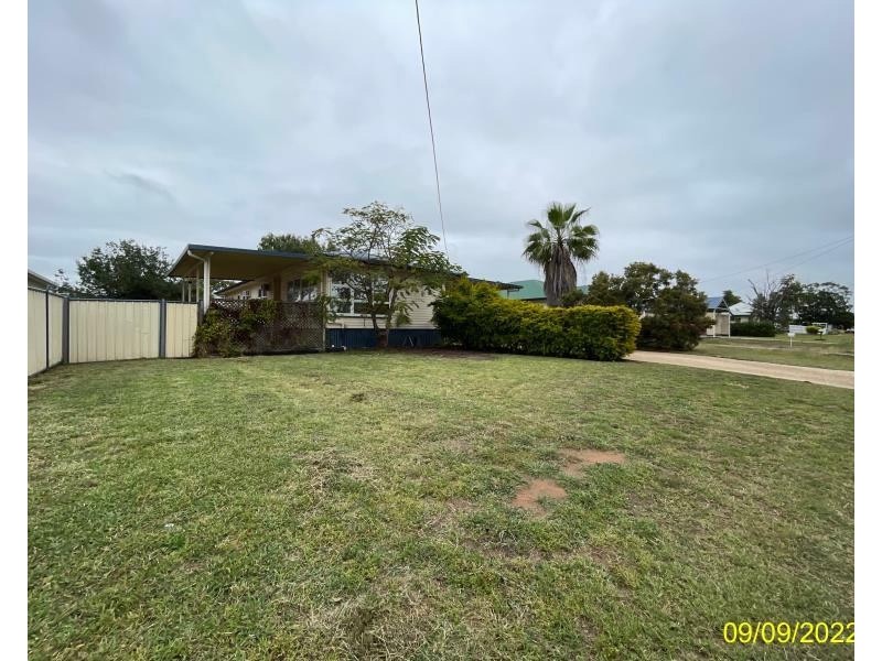 13 Boonery Street, Blackwater QLD 4717