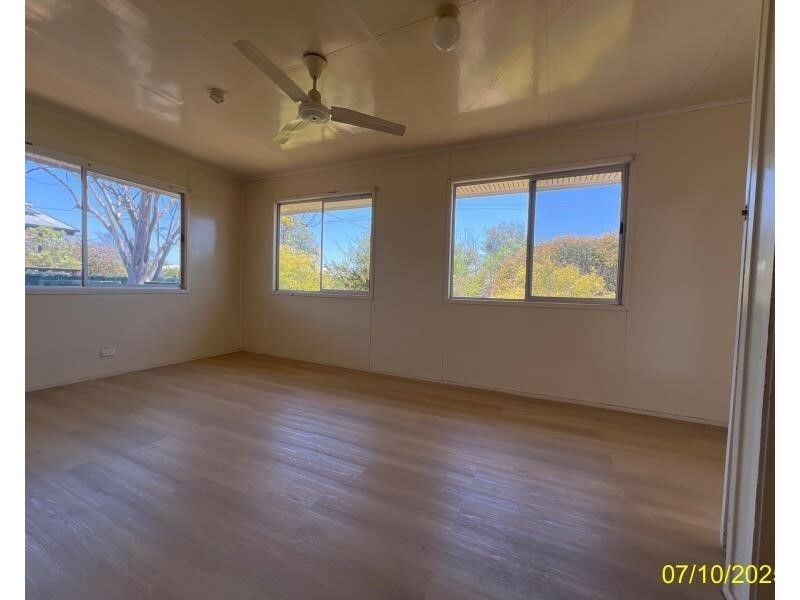 34 Bendee Crescent, Blackwater QLD 4717