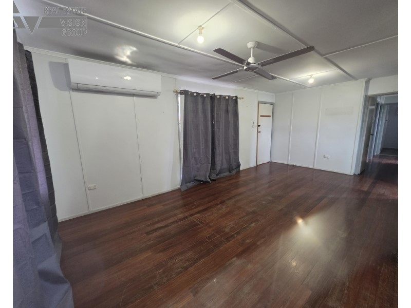 27 Littlefield Street, Blackwater QLD 4717