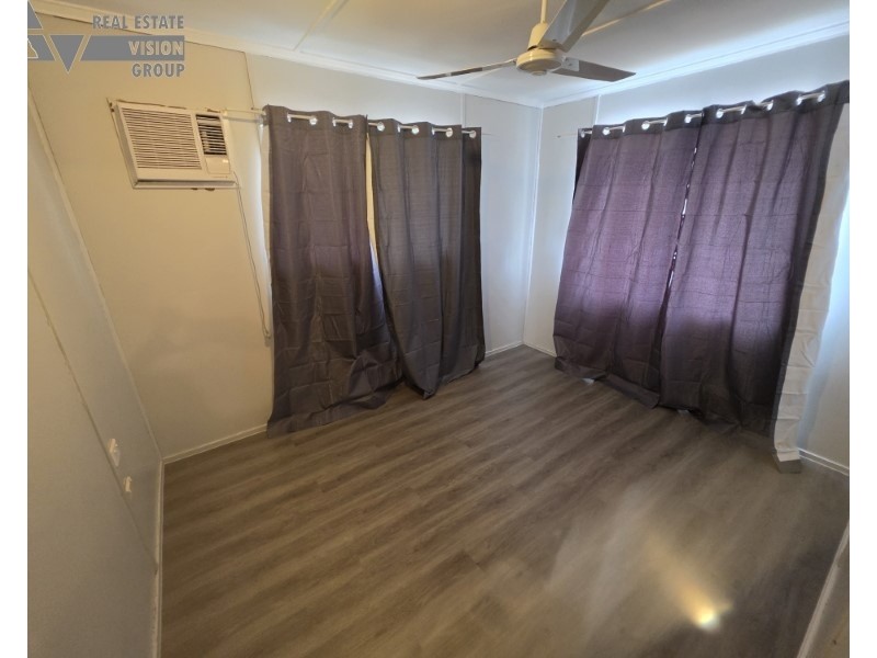 27 Littlefield Street, Blackwater QLD 4717