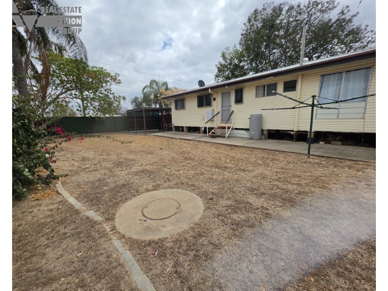 27 Littlefield Street, Blackwater QLD 4717