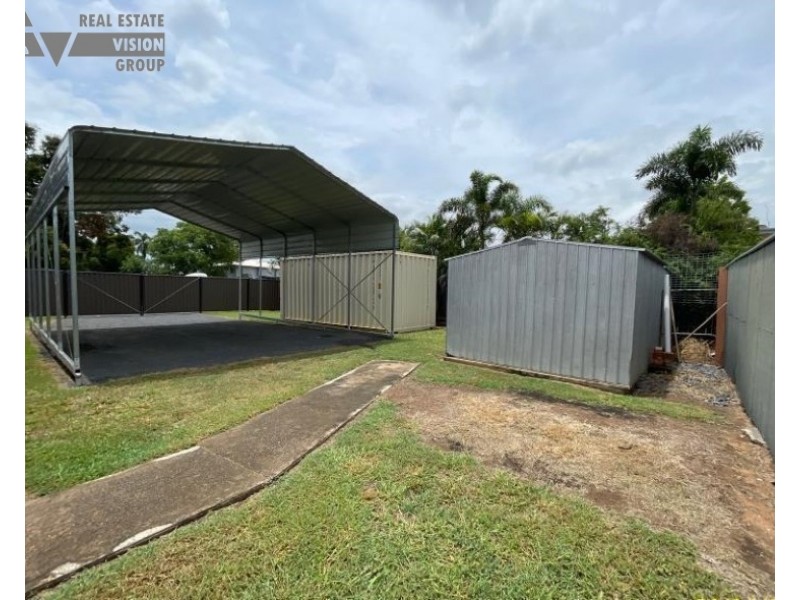 42 Bottletree Avenue, Blackwater QLD 4717