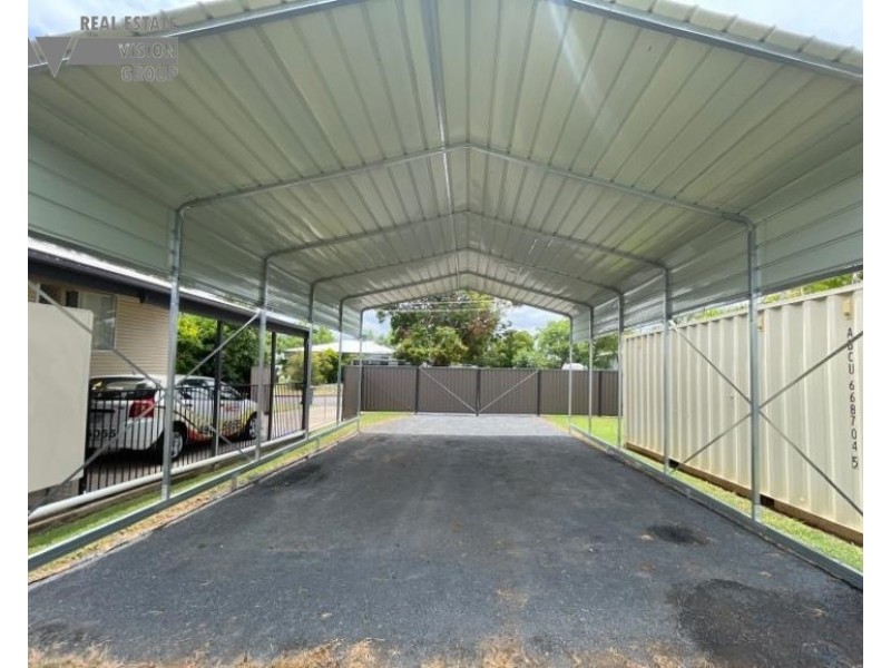 42 Bottletree Avenue, Blackwater QLD 4717