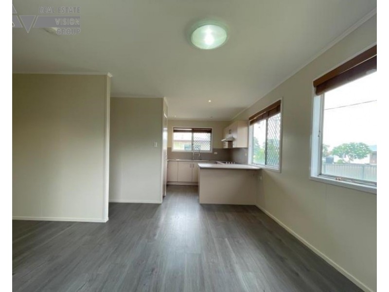 42 Bottletree Avenue, Blackwater QLD 4717