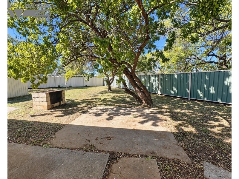 2 Yeates Avenue, Blackwater QLD 4717