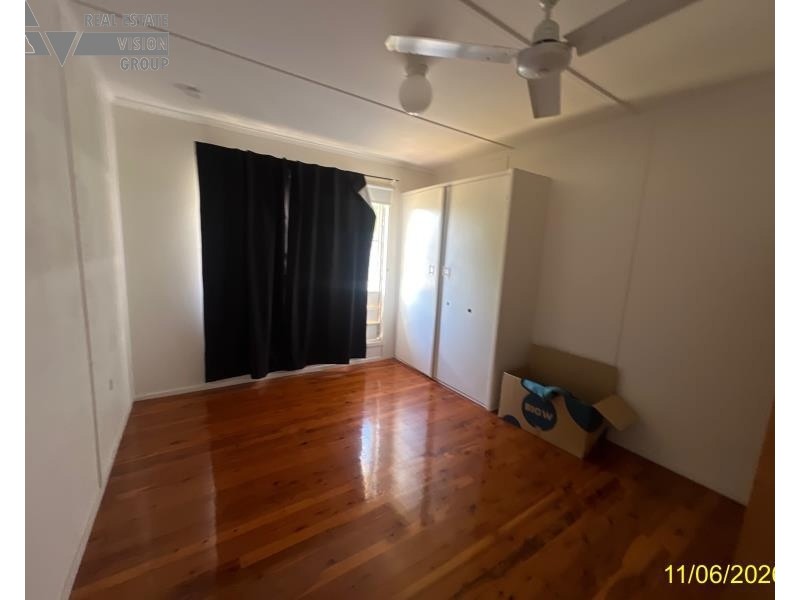 24 Long Street, Blackwater QLD 4717