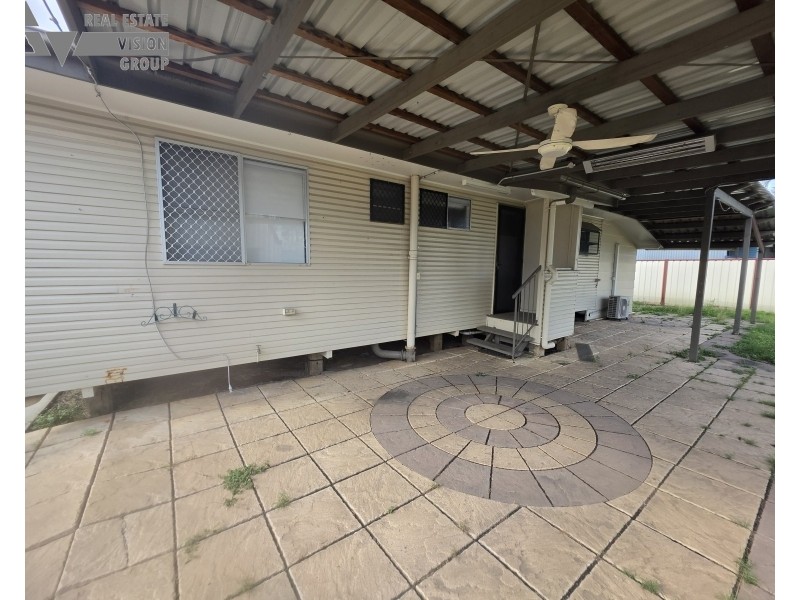 7 Gum Street, Blackwater QLD 4717